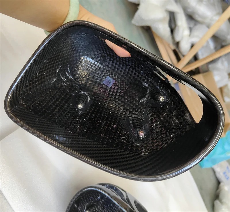 A Pair of Body Kits for Modifying the Dry Carbon Fiber Rearview Mirror Housing of the 720